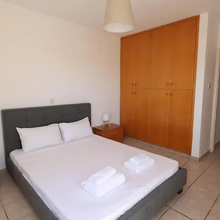 Апартаменты Ayia Triada 2br Паралимни