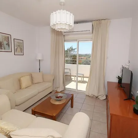Апартаменты Ayia Triada 2br Паралимни