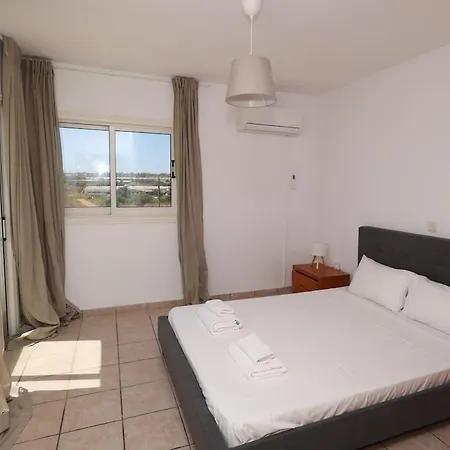 Ayia Triada 2br * Паралимни
